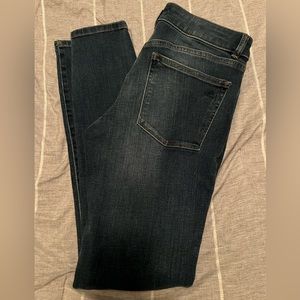 EUC DL1961 skinny jeans.  Size 27..